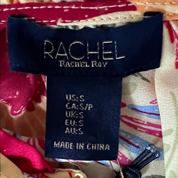 RACHEL Rachel Ray Bright Yellow Parrot Print Flutter Sleeve Top NWT Size S - Picture 12 of 14